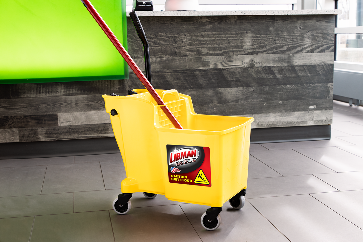 32 Quart One-Piece Mop Bucket & Wringer Combo